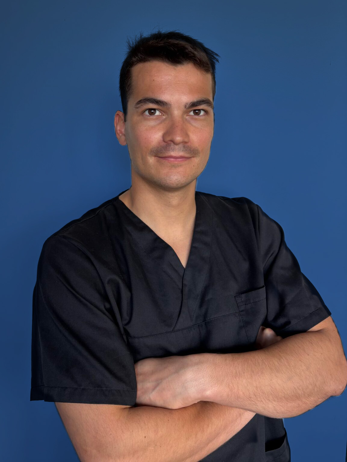 Dr. Nicolas
CARON